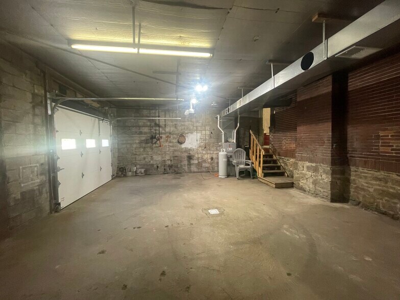 More Photos Of 423 Wilpen Rd, Ligonier Auto Repair For Sale