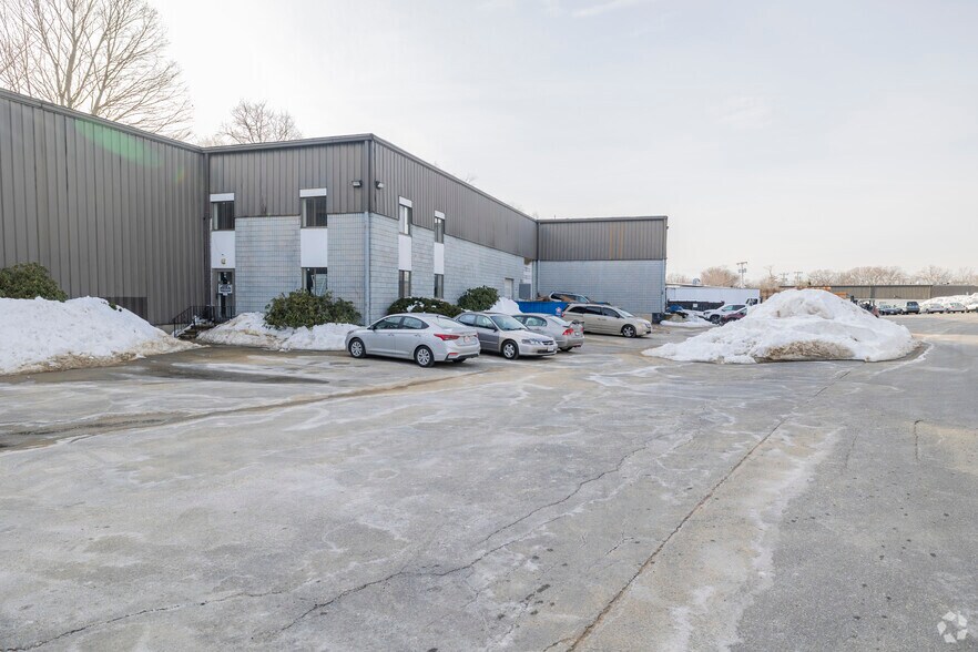 More Photos Of 10 Avco Rd, Haverhill Land For Lease