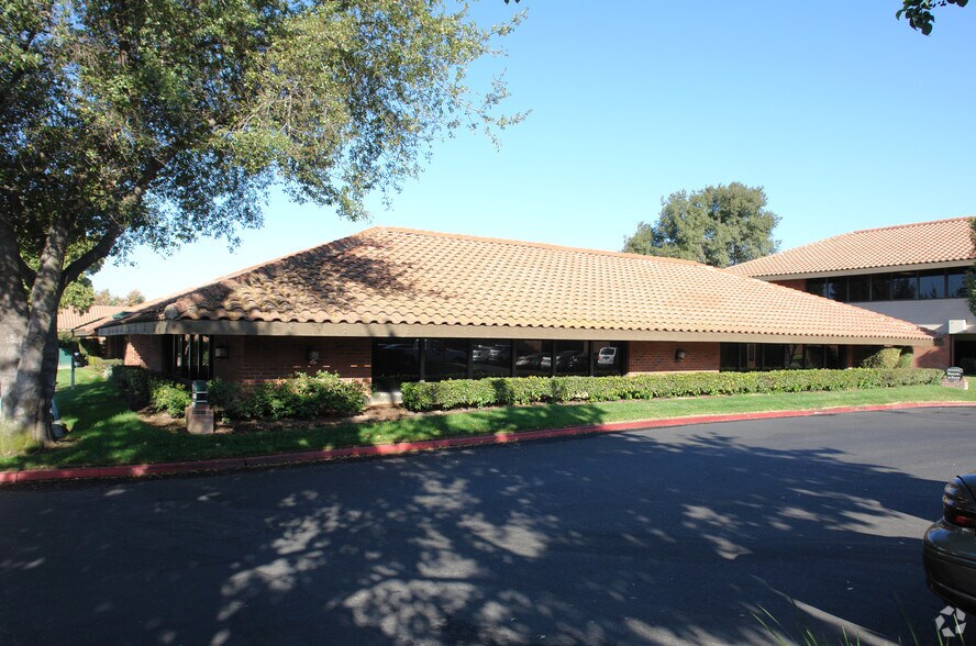 More Photos Of 2025 Hurley Way, Sacramento Unknown For Lease