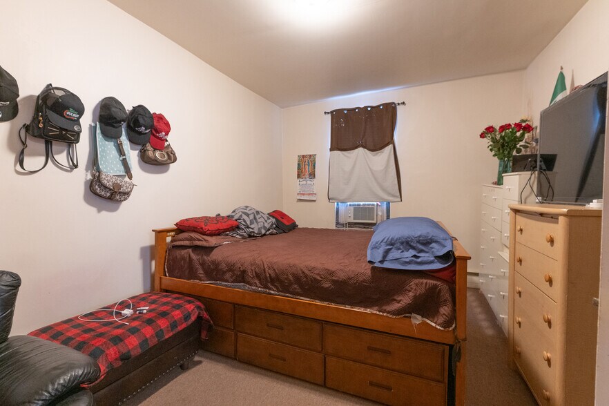 More Photos Of 614-616 Broadway, Bayonne Restaurant For Sale