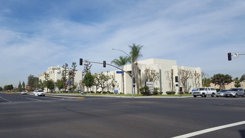 More Photos Of 5471 La Palma Ave, La Palma Medical For Lease