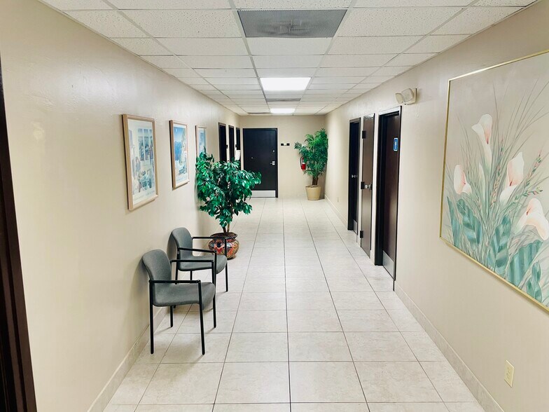 More Photos Of 2201 NE 52nd St, Lighthouse Point Medical For Sale