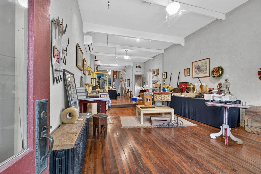 More Photos Of 1304 Sidney St, Saint Louis Flex For Sale