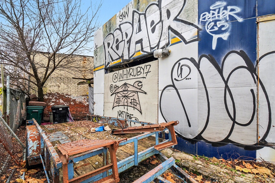 More Photos Of 1778 Central Ave, Cincinnati Auto Repair For Sale