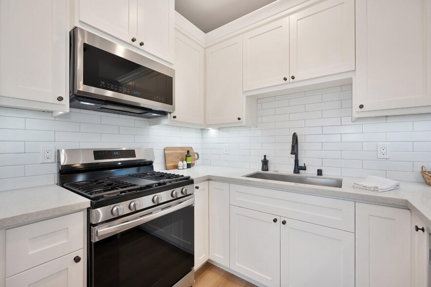 More Photos Of 908 Bidwell St, Folsom Multifamily For Sale
