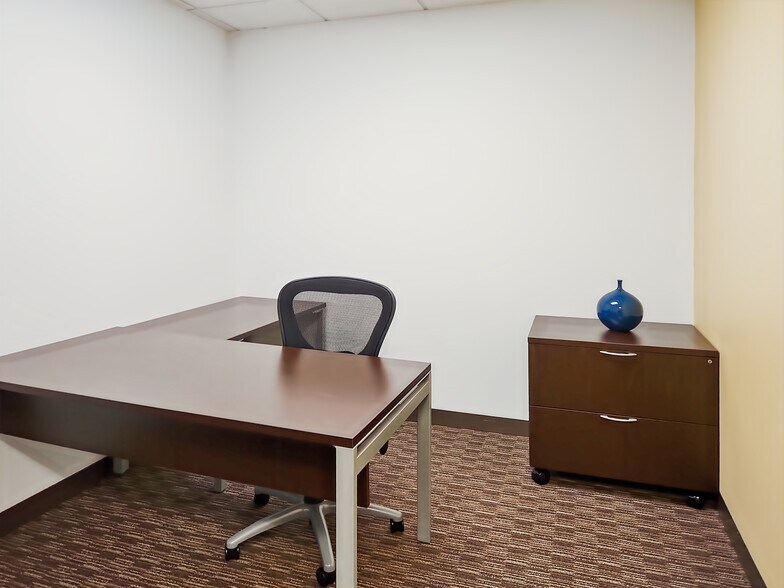 More Photos Of 4321 W College Ave, Appleton Coworking Space