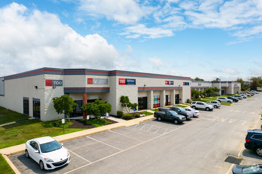 More Photos Of 500-514 Interchange Blvd, Newark Unknown For Lease