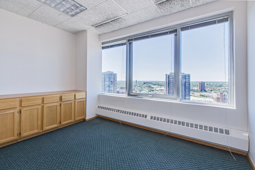 More Photos Of 431 S 7th St, Minneapolis Office Residential For Lease