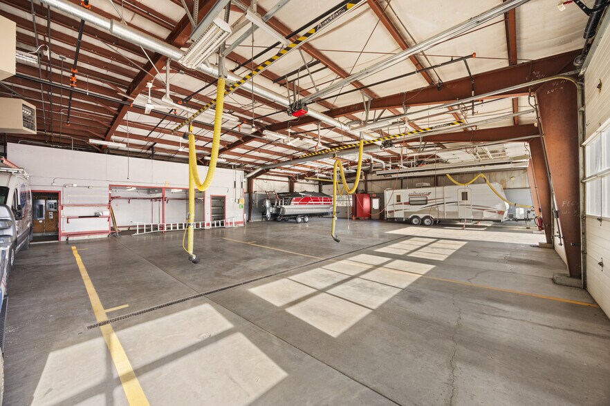 More Photos Of 501 N Main St, Wilmington Warehouse For Sale