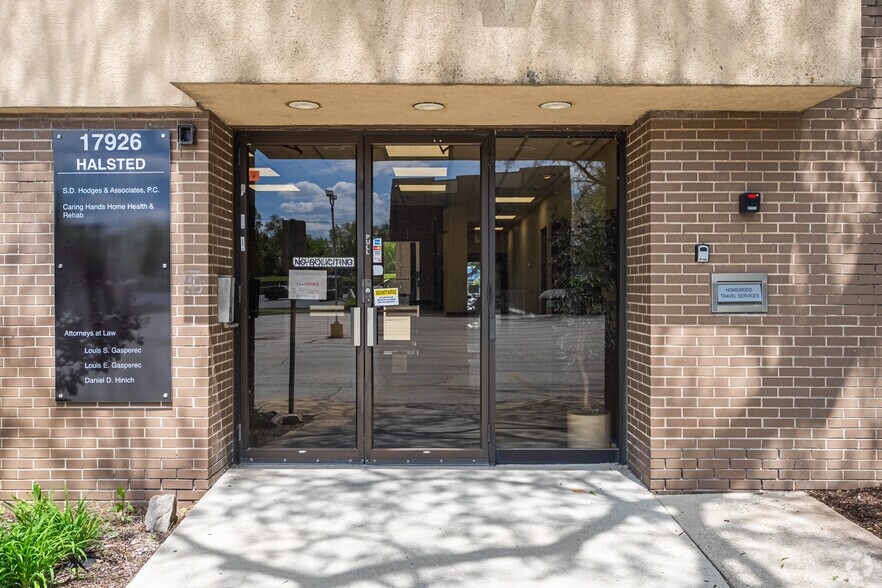 More Photos Of 17926 S Halsted St, Homewood Office For Sale