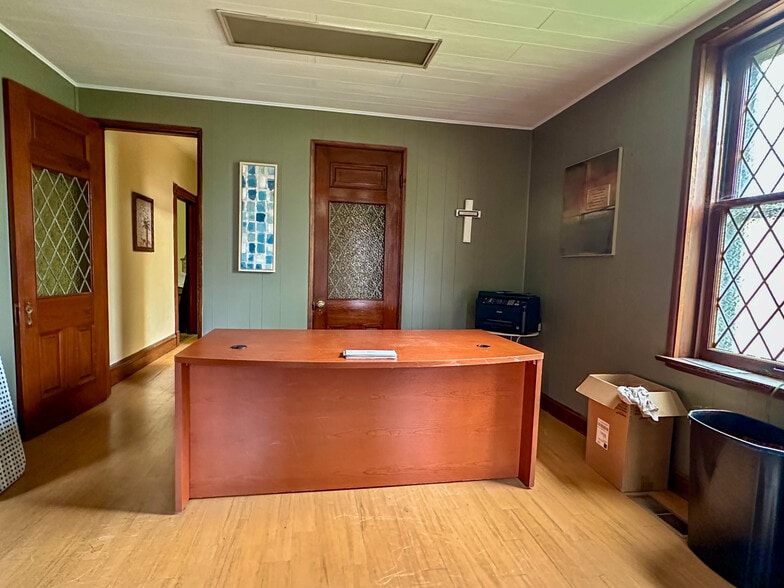 More Photos Of 3201 Itaska St, Saint Louis Specialty For Sale