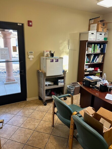 More Photos Of 2851 S Avenue B, Yuma Medical For Lease