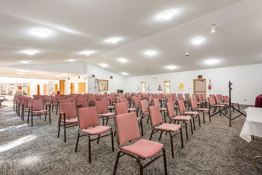 More Photos Of 1626 State Route 31, Oswego Specialty For Sale