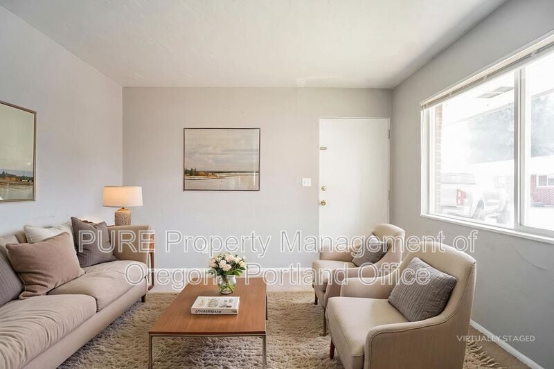 More Photos Of 1049 SE Walnut St, Hillsboro Apartments For Sale