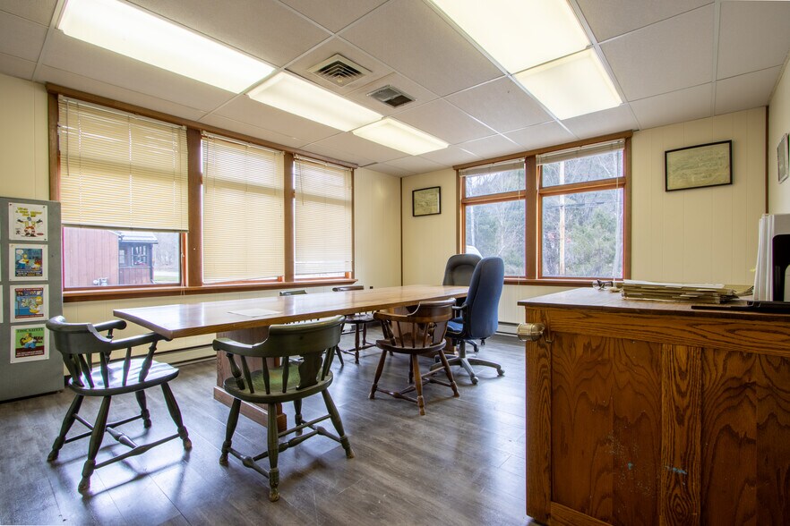 More Photos Of 158 La Barre St, Hancock Warehouse For Sale