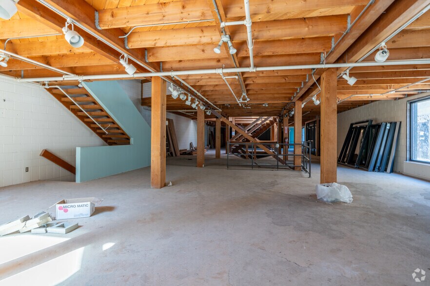 More Photos Of 39-51 W Broadway, Eugene Unknown For Lease