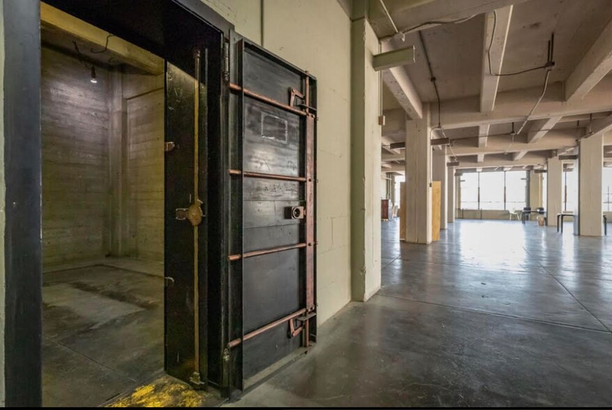 More Photos Of 1500 S Los Angeles St, Los Angeles Loft Creative Space For Lease