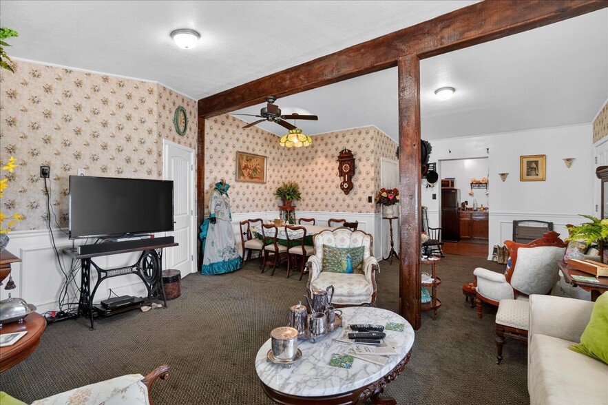 More Photos Of 109-111 S 3rd St, Tombstone Storefront Retail Residential For Sale