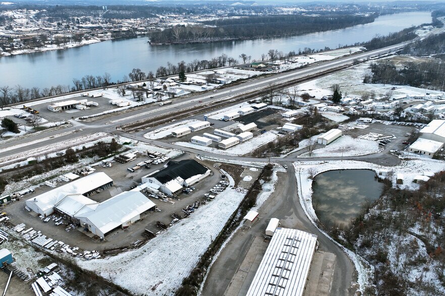 More Photos Of 150 Ayers Blvd, Belpre Light Distribution For Lease