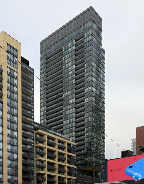 More Photos Of 430 King St W, Toronto Apartments For Lease