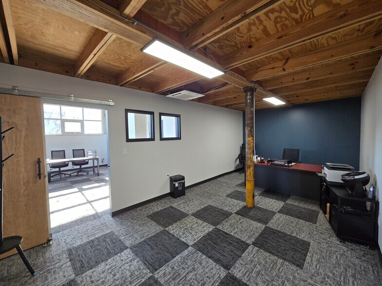 More Photos Of 114 E Cevallos, San Antonio Office For Lease