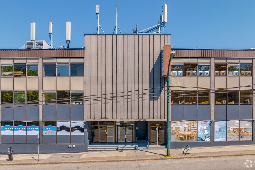 More Photos Of 5506-5550 Fraser St, Vancouver Office For Lease