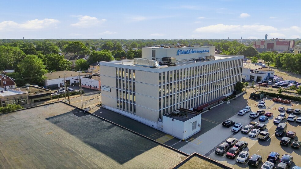 More Photos Of 444 Merrick Rd, Lynbrook Medical For Lease