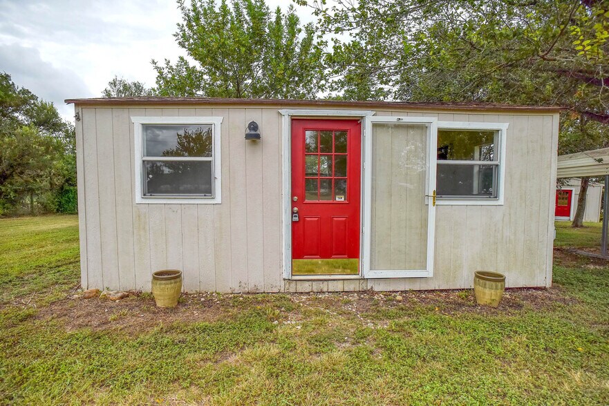 More Photos Of 901 Highway 21 W, Cedar Creek Land For Sale