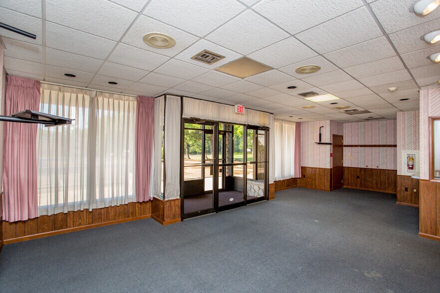 More Photos Of 329 Lincoln Hwy, Fairless Hills Warehouse For Sale