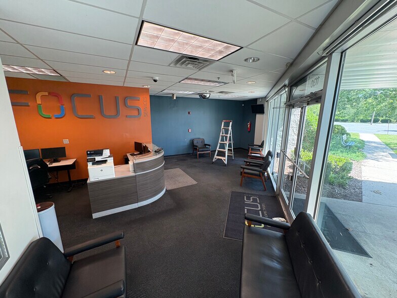More Photos Of 1130 Sugg Pky, Greenville Warehouse For Lease