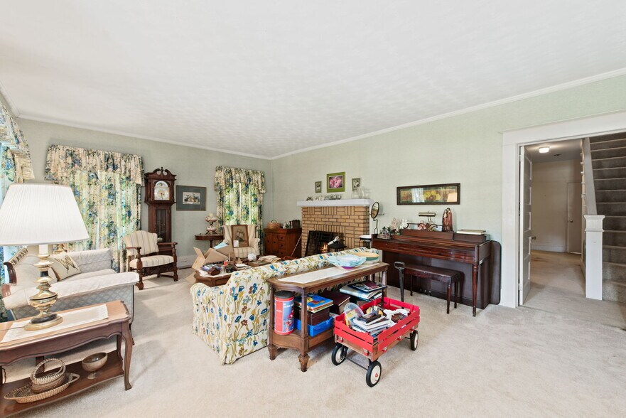 More Photos Of 1556 Highway 29 N, Newnan Office Residential For Sale