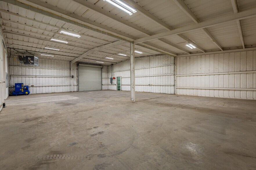 More Photos Of 3100 E Highway 199, Springtown Warehouse For Lease
