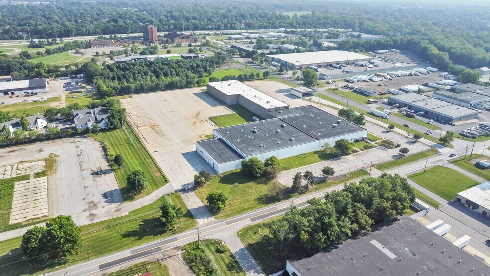 More Photos Of 4500 Groves Rd, Columbus Warehouse For Lease