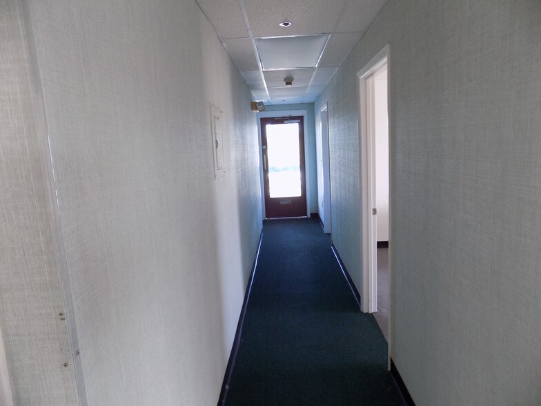 More Photos Of 1460 S McCall Rd, Englewood Medical For Sale