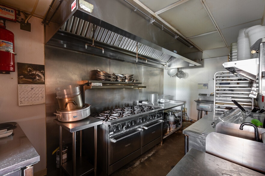 More Photos Of 618 N 1st St, Richmond Storefront Retail Residential For Sale