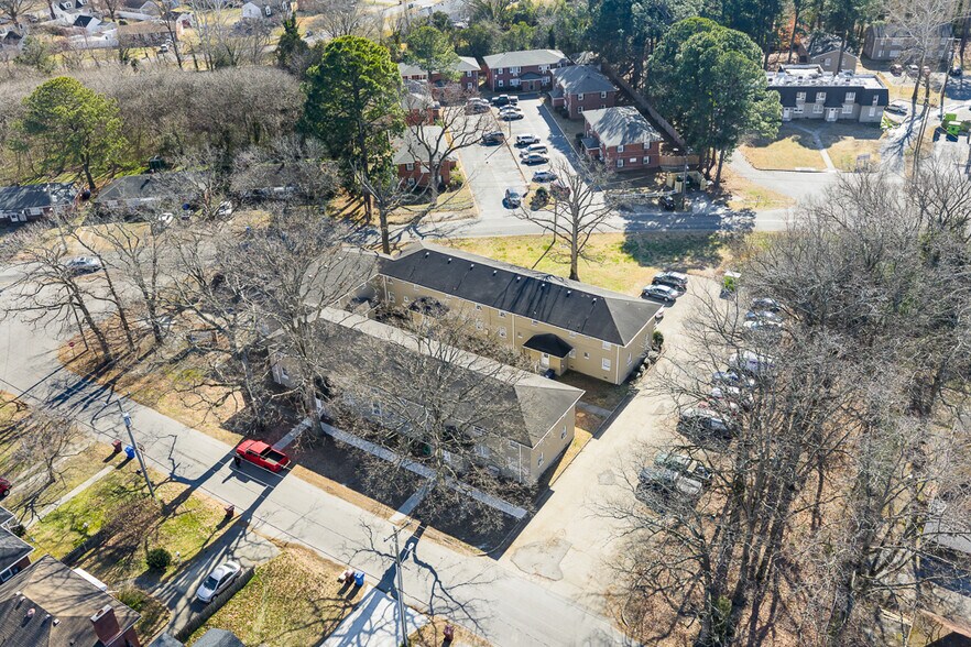 More Photos Of 824 Post Ave, Chesapeake Multifamily For Sale