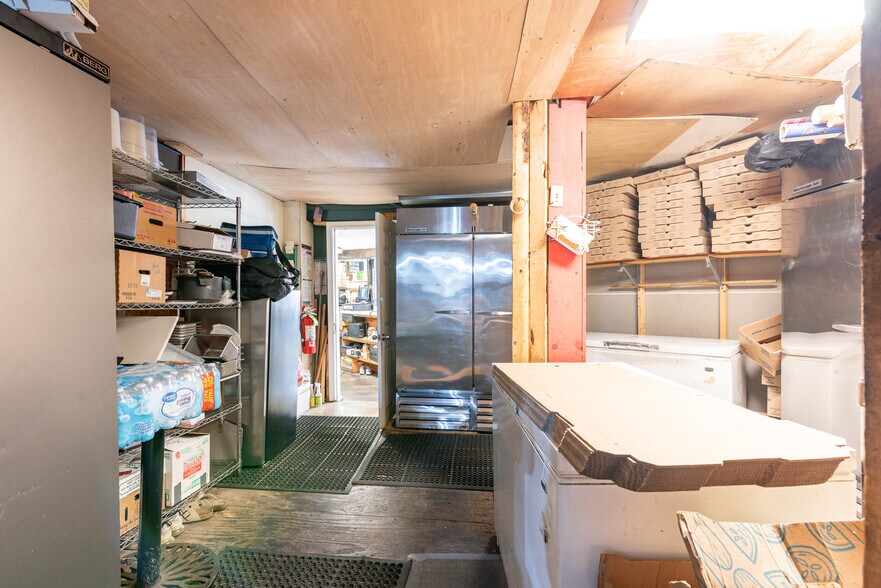 More Photos Of 65 Henry Law Ave, Dover Restaurant For Sale