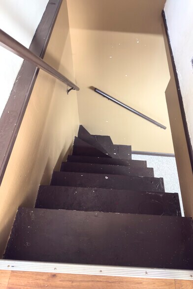 More Photos Of 138 N Linden St, Lamoni General Retail For Sale