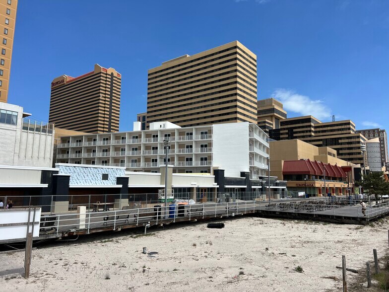 More Photos Of 110 S Morris Ave, Atlantic City Hotel For Lease