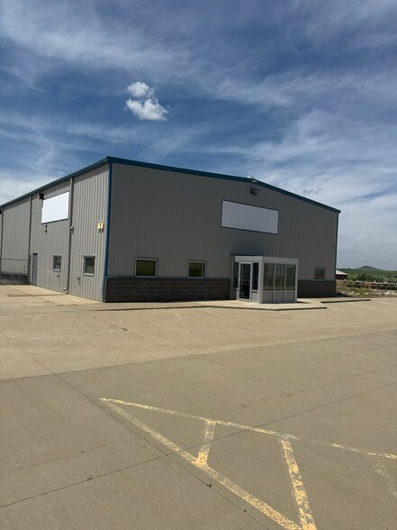More Photos Of 11107 31P St SW, Dickinson Warehouse For Sale