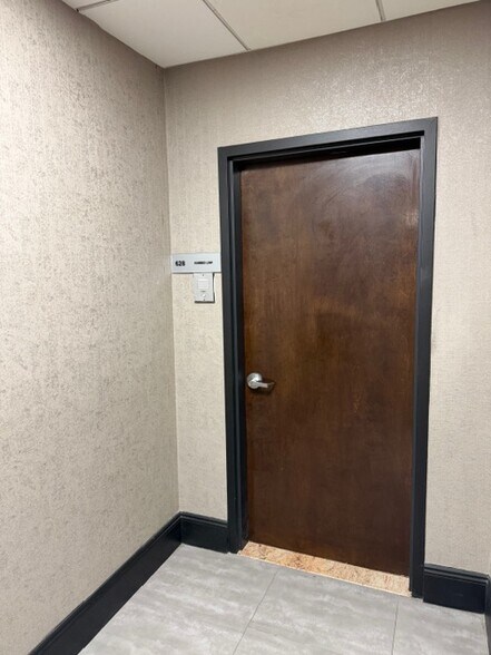 More Photos Of 35 Journal Sq, Jersey City Medical For Lease