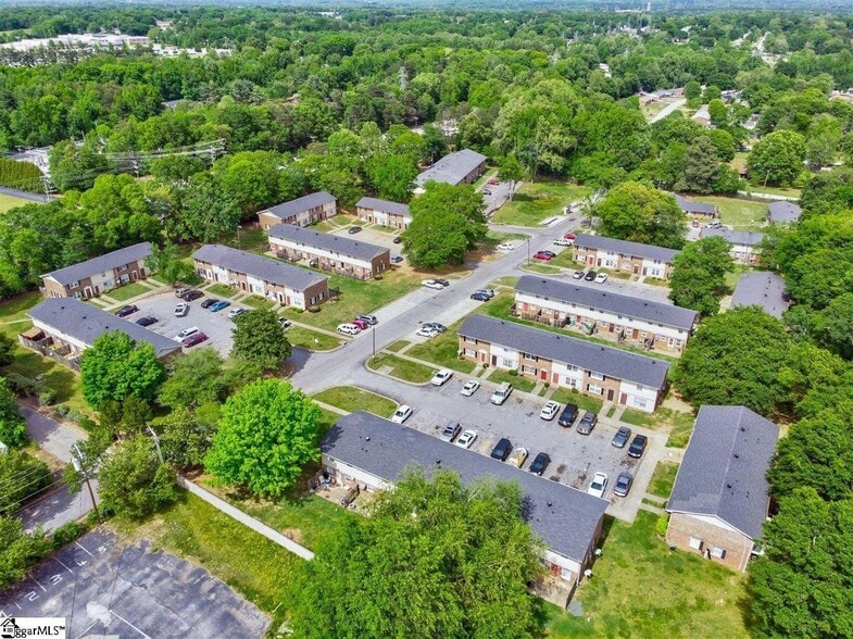 More Photos Of 6526 White Horse Rd, Greenville Apartments For Sale