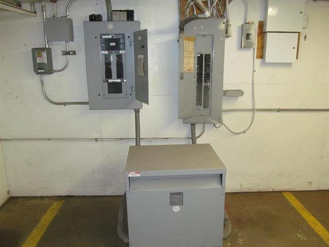 More Photos Of 50 Woodstock Rd, White River Junction Auto Repair For Sale