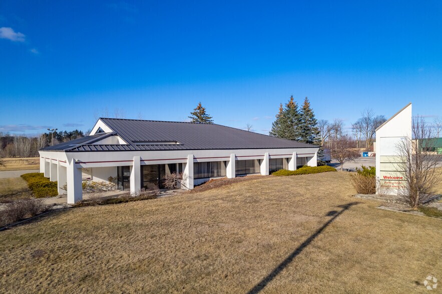 More Photos Of 1277 E Cedar Ave, Gladwin Office For Sale