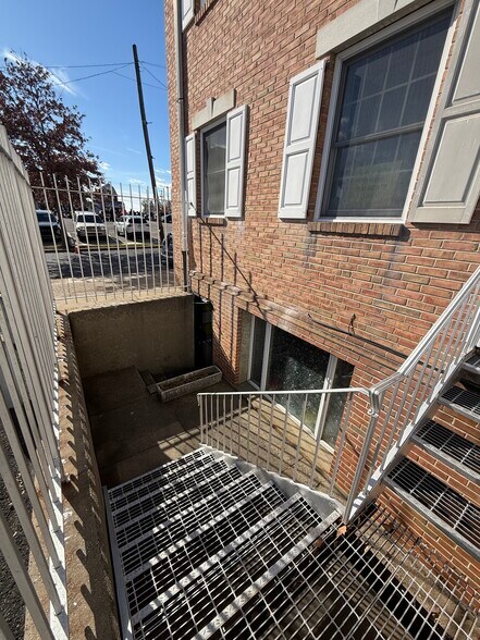 More Photos Of 6221 Rising Sun Ave, Philadelphia Office For Lease