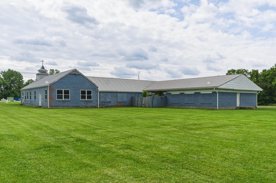 More Photos Of 13908 Dixie Hwy, Louisville Religious Facility For Sale