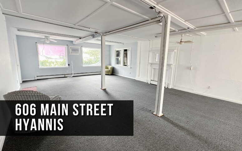 More Photos Of 606 Main St, Hyannis Restaurant For Lease
