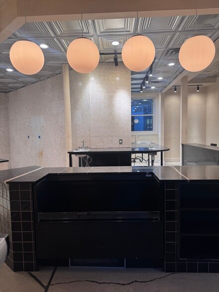 More Photos Of 849 Massachusetts Ave, Indianapolis Storefront For Lease