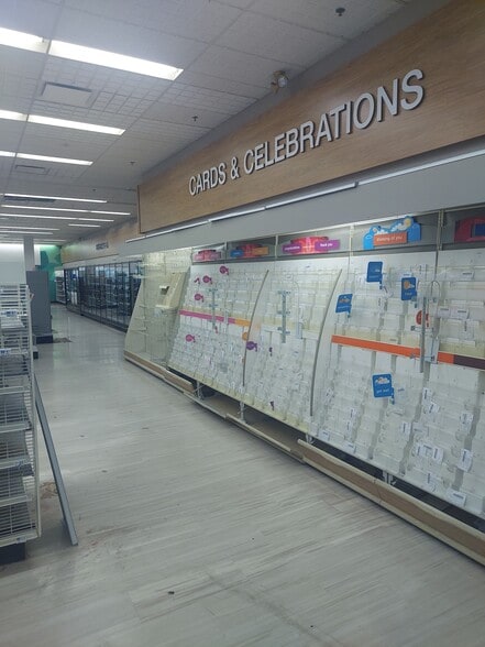 More Photos Of 366 George St, New Brunswick Drugstore For Lease