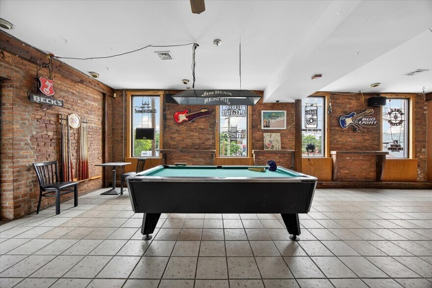 More Photos Of 650-654 S Main St, Wilkes-Barre Bar For Sale